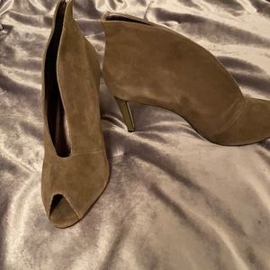 Suede booties 12w